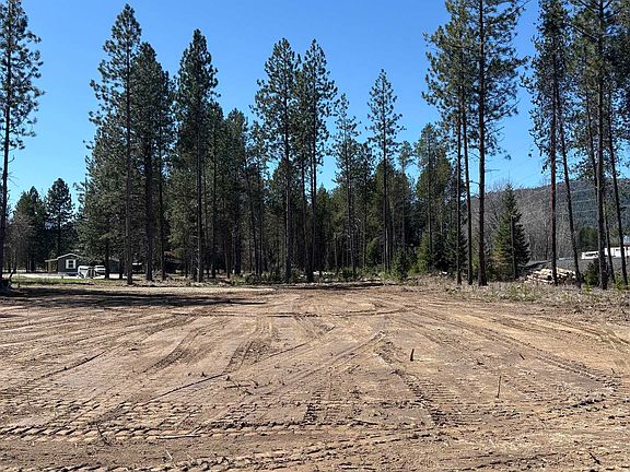 2nd image of 207 Davis Rd
