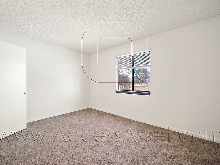 14710 Mesa St — Photo 11