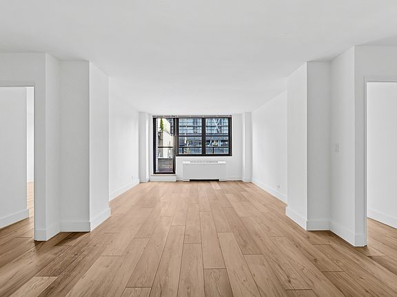 3rd image of 315 W 57th St APT 17H