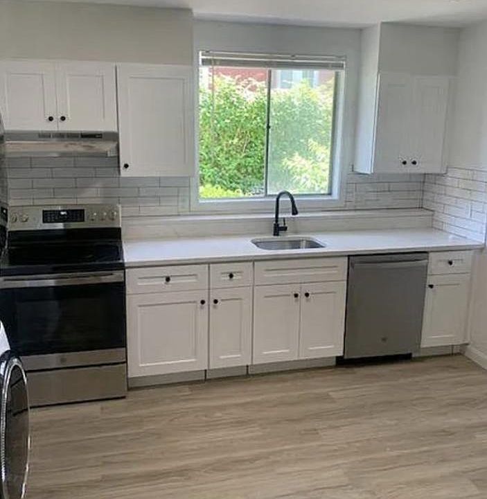 1st image of 648 Washington St #11A