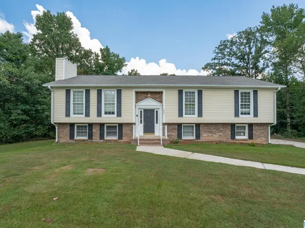 1904 Leafwood Cir, Mc Calla, AL 35111