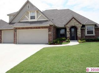 1613 E Concord St, Broken Arrow, OK 74012