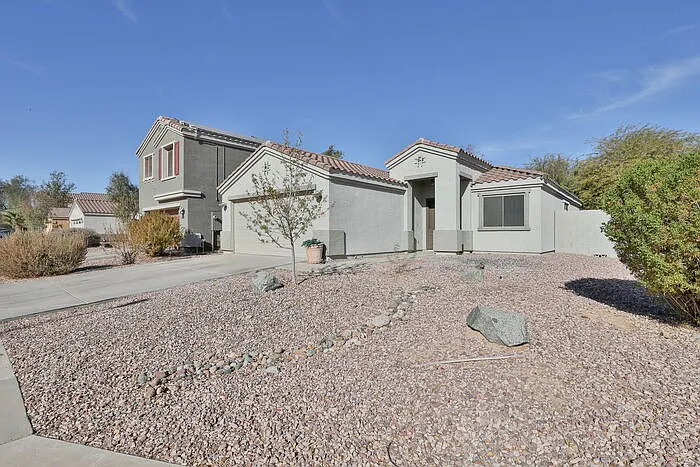 17420 W Calavar Rd — Photo 1