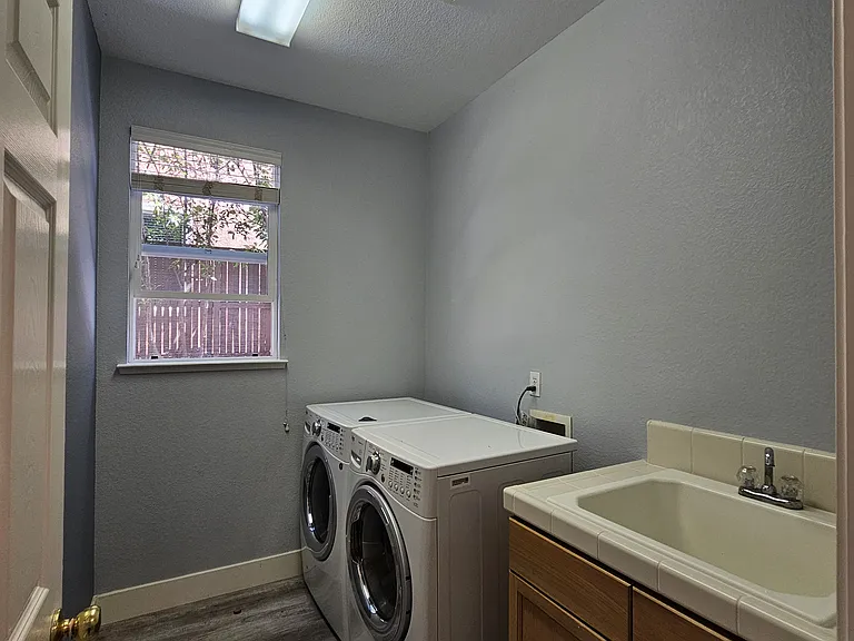 4248 Rimini Way — Photo 26