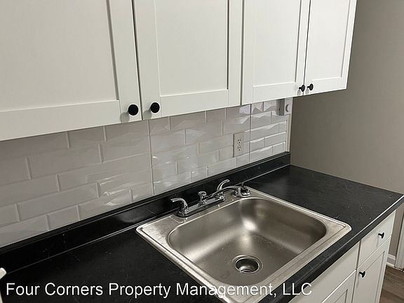 3rd image of 3806 Mosby Dr APT B