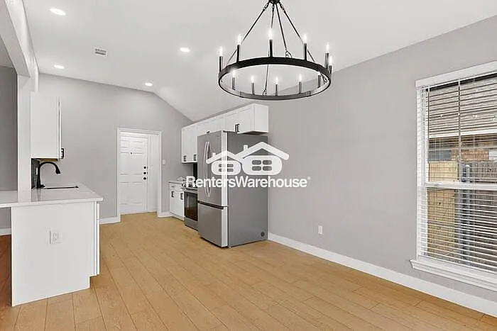 611 Orchard Ln — Photo 8