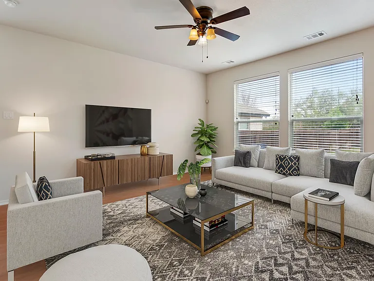 Disclaimer: virtual staging.