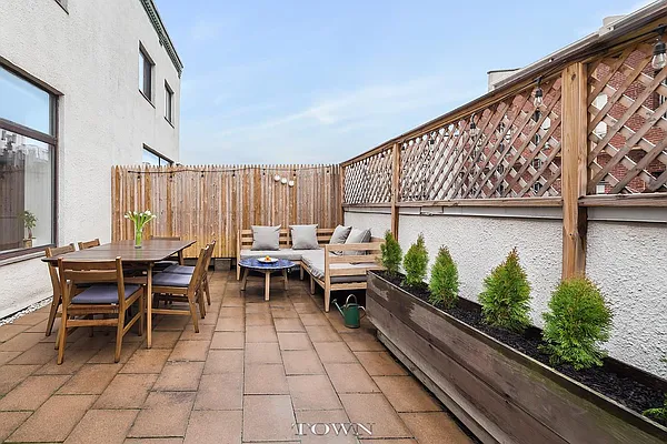 Sold by Town Residential | media 15