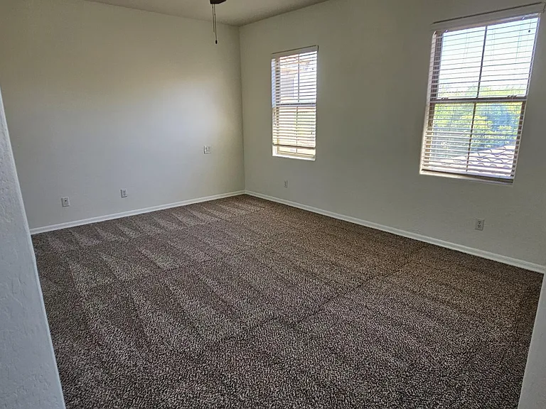 3989 E Hummingbird Ln — Photo 13