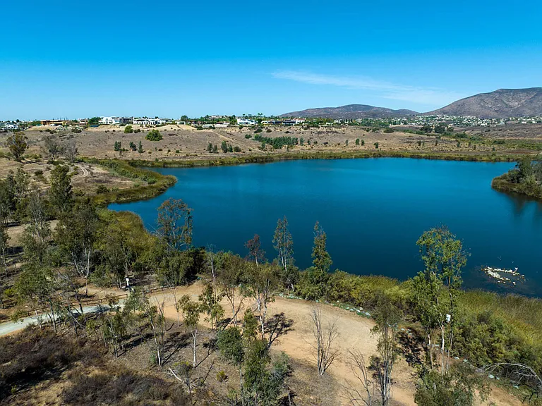 Camden Sierra at Otay Ranch — Photo 38