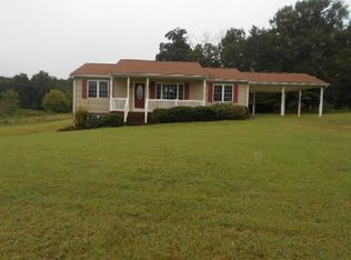 192 Zion Rd, Gretna, VA 24557