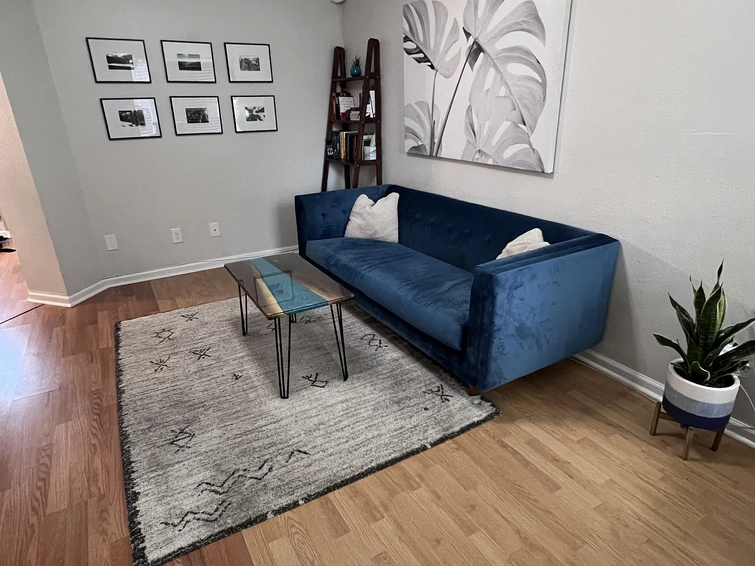 2 bed, 809 sqft, $1,880 — Photo 4