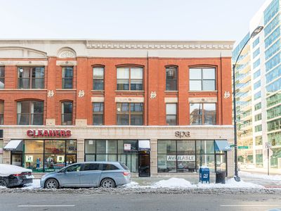 832 W Adams St Floor 2, Chicago, IL, 60607