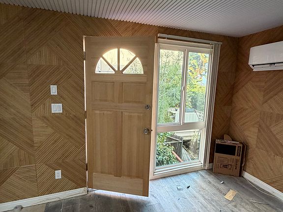 3rd image of 2300 Sunset Heights Dr #1