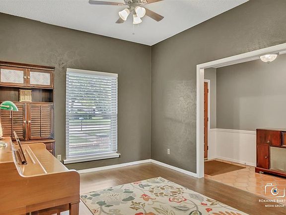 4th image of 3109 Winchester Dr