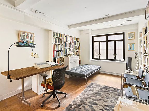 4th image of 25 W 54th St #2F