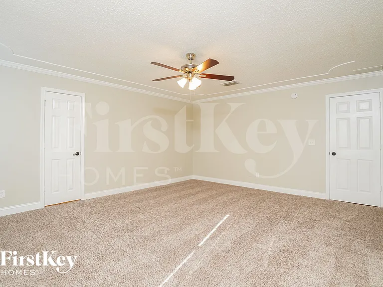 3986 Lake Crest Ter — Photo 11