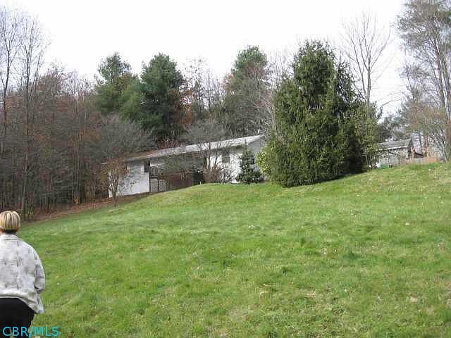 2nd image of 3049 Montgomery Rd