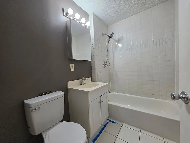 1205 Meridian St — Photo 6