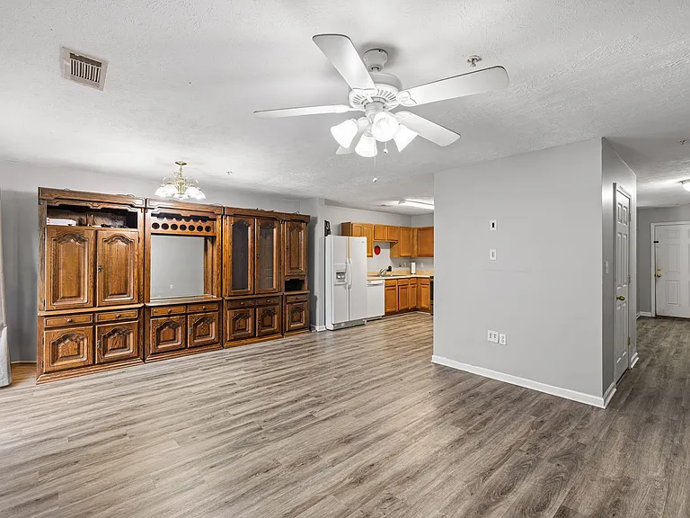 171 Swaying Pine Ct #1 — Photo 15