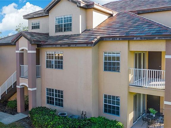 3rd image of 13905 Fairway Island Dr APT 1028
