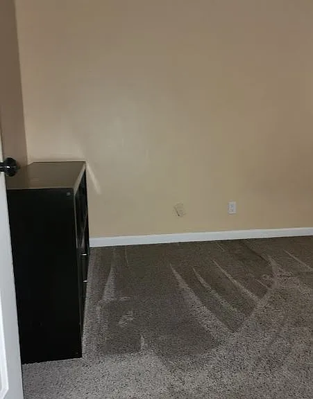 1274 Tourmaline Ave #B — Photo 6