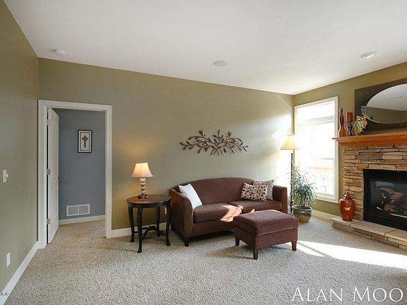 4th image of 4398 Trail East Dr NE