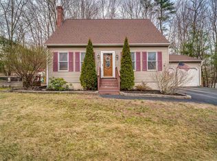 43 Ledgeview Dr, Rochester, NH 03839