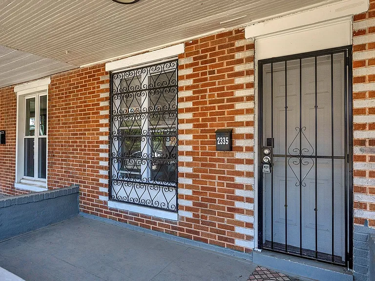 2335 Lauretta Ave — Photo 5