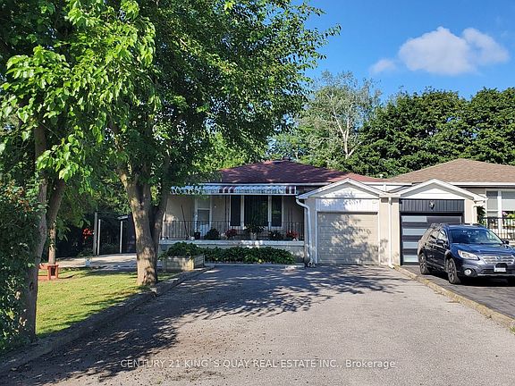 2nd image of 2 Robinson St