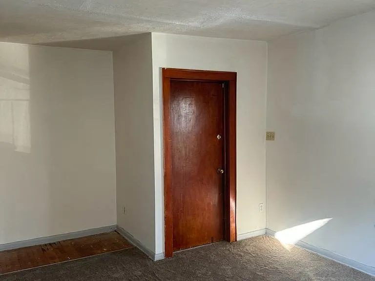 546 Baird St #A — Photo 7