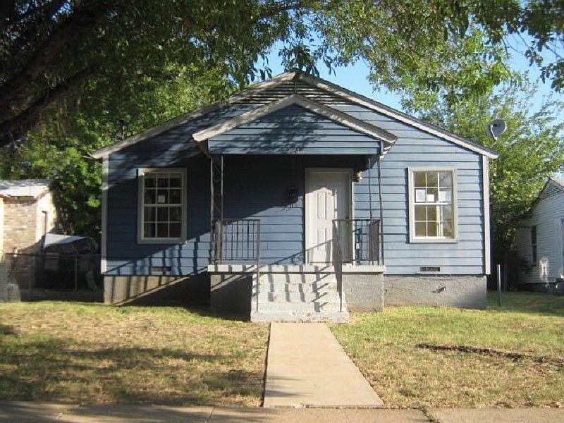 1st image of 2241 Leacrest Dr