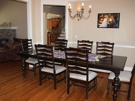 4th image of 2419 Norris Ln