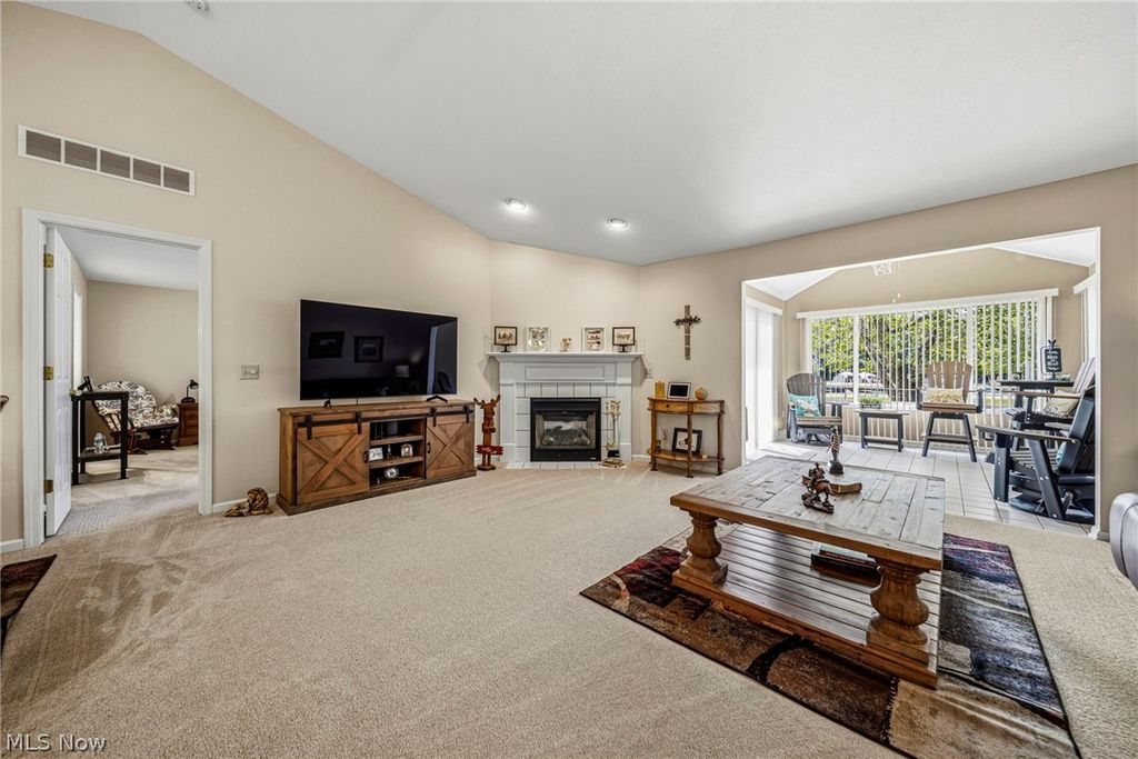 610 Hidden Harbor Dr, Painesville, OH - View 6