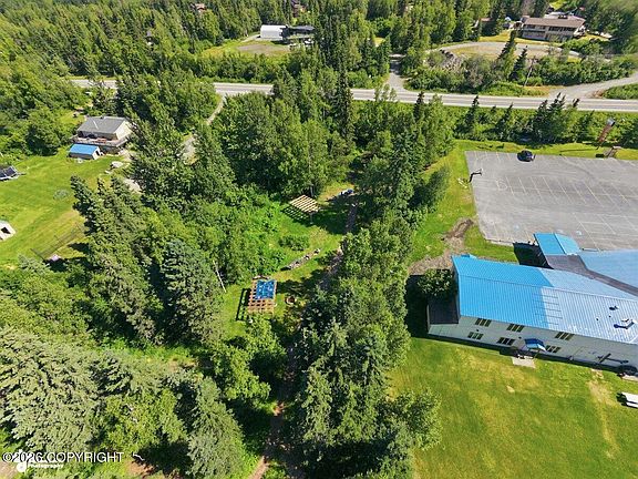 5th image of 12150 Hillside Dr