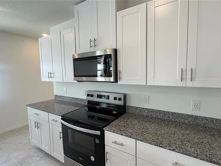3185 Viceroy Ct — Photo 20