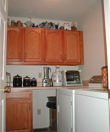 5th image of 312 S Ivy Wood Dr