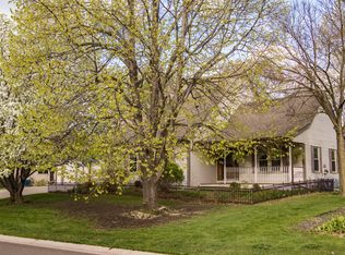 4156 Parkridge Dr, White Bear Township, MN 55110