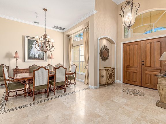 3rd image of 2015 SE Kilmallie Ct