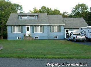 49 Elkview Dr, Forest City, PA 18421