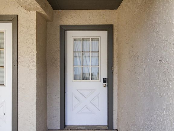 3rd image of 1319 Airport Dr APT F02