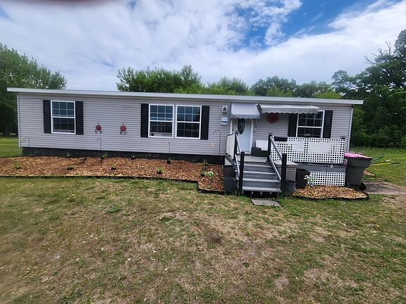 4th image of 27939 Forest Blvd