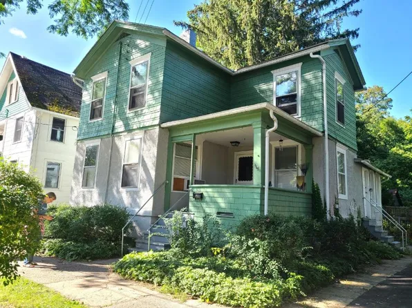 106 E Lewis St, Ithaca, NY 14850