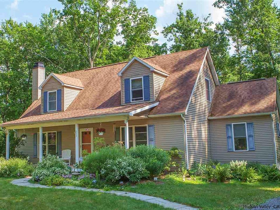 1st image of 203 Cedar Dr