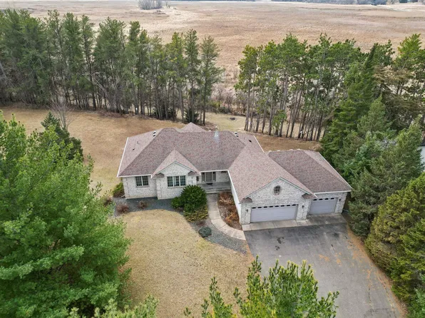 25292 Grand Prix Ct, Wyoming, MN 55092