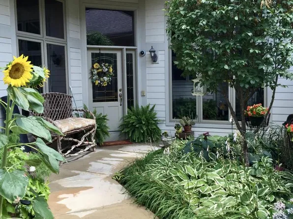 7513 West Tuckaway Pines CIRCLE, Franklin, WI 53132