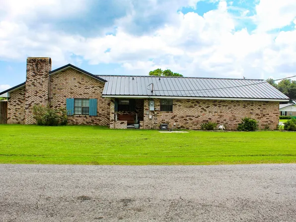 303 Sandras St, Larose, LA 70373