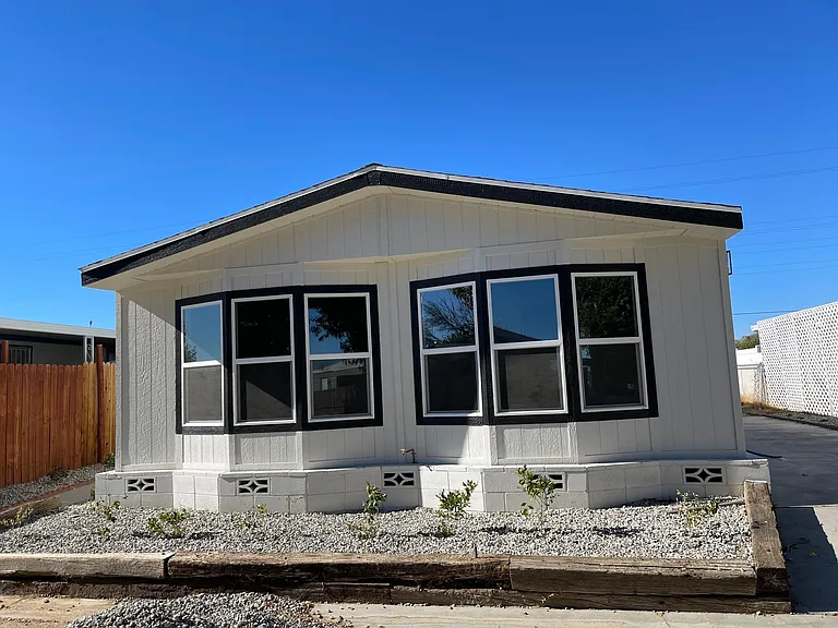 4568 W Rosamond Blvd #10 — Photo 17