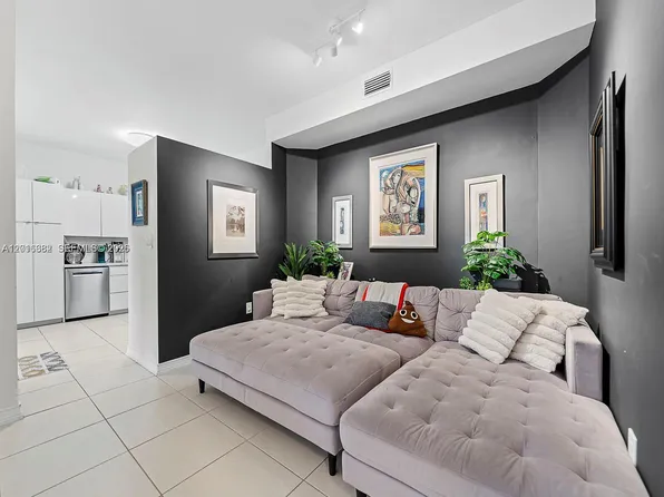 15533 Miami Lakeway N APT 101-19, Miami Lakes, FL 33014