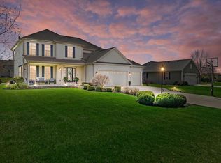 N42W22715 Cabot Ct, Pewaukee, WI 53072